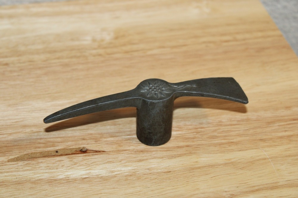 Vintage Small Trade Pick Axe Head