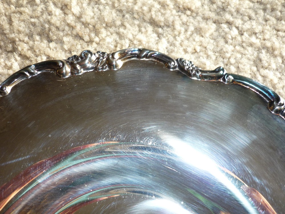 LUNT SILVERPLATE BON BON PLATE/ 'DELICACY' PATTERN