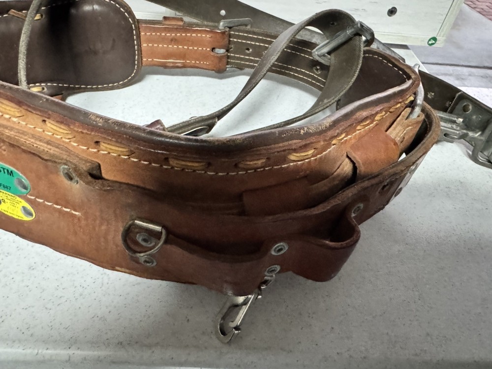 Bashlin Climbing Belt Size D20 Small 88 Series Lineman Pole Climb w/ Strap