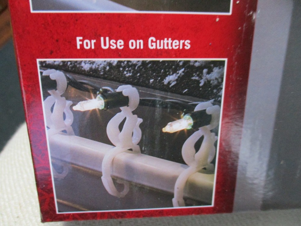2 pack Home Accents Holiday 75 per Pack All Purpose Gutter Light Clips New