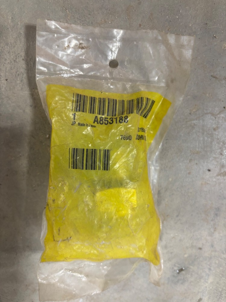 John Deere Adapter A853188 straight adapter fitting