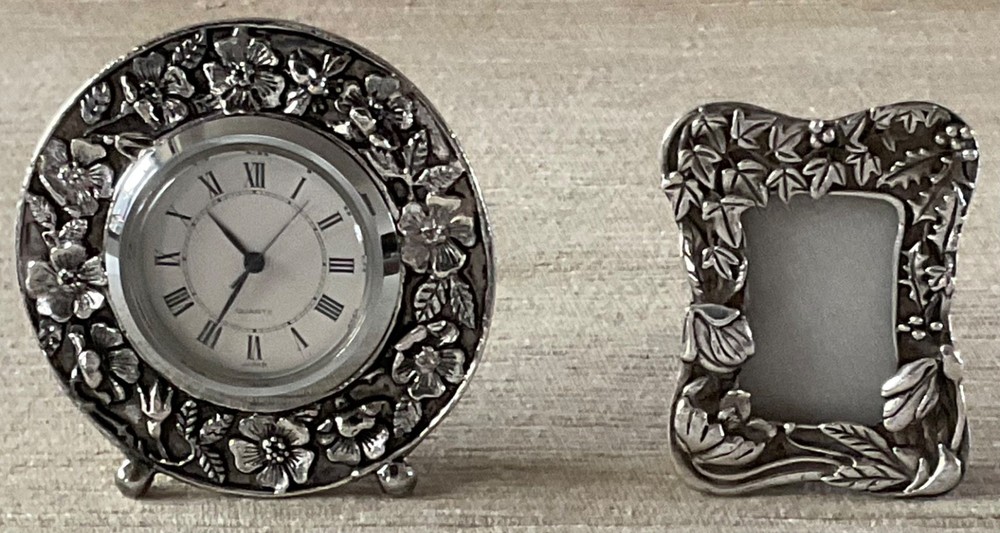 Beautiful Silver Scenes small working clock and miniature photo frame