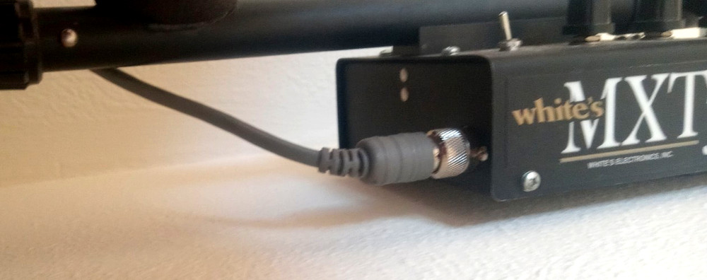 Whites Electronics MXT E-series metal detector