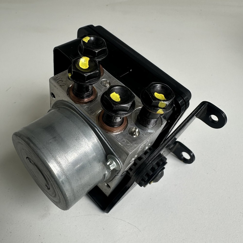 Ducati Scrambler 800 2022 ABS brake pump block controller modulator 54240961A
