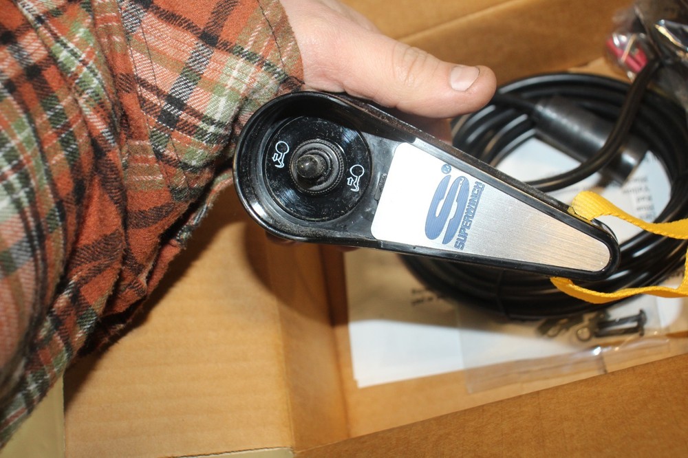 SuperWinch 3JJY1 Winch Remote Control 15'