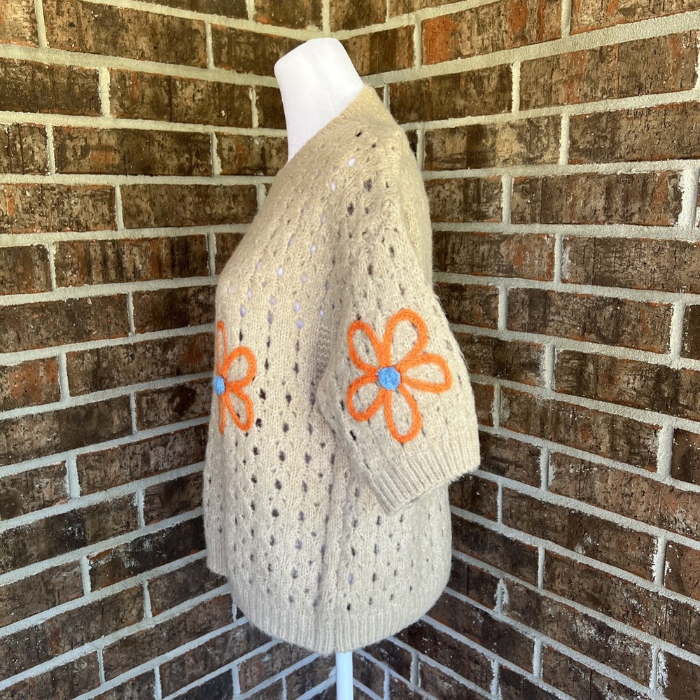 Strut & Bolt Beige Orange Floral Crochet Oversized Pullover Medium Knit