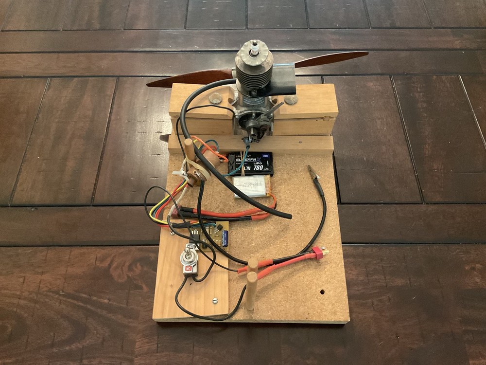 UNIQUE R/C TEST STAND WITH SUPER 60 OK ENGINE NICE!