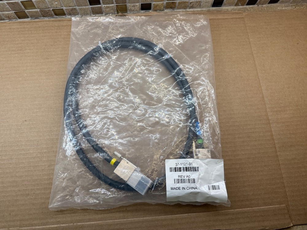 Cisco CAB-SPWR-30CM 37-1122-01 Stack Power Cable