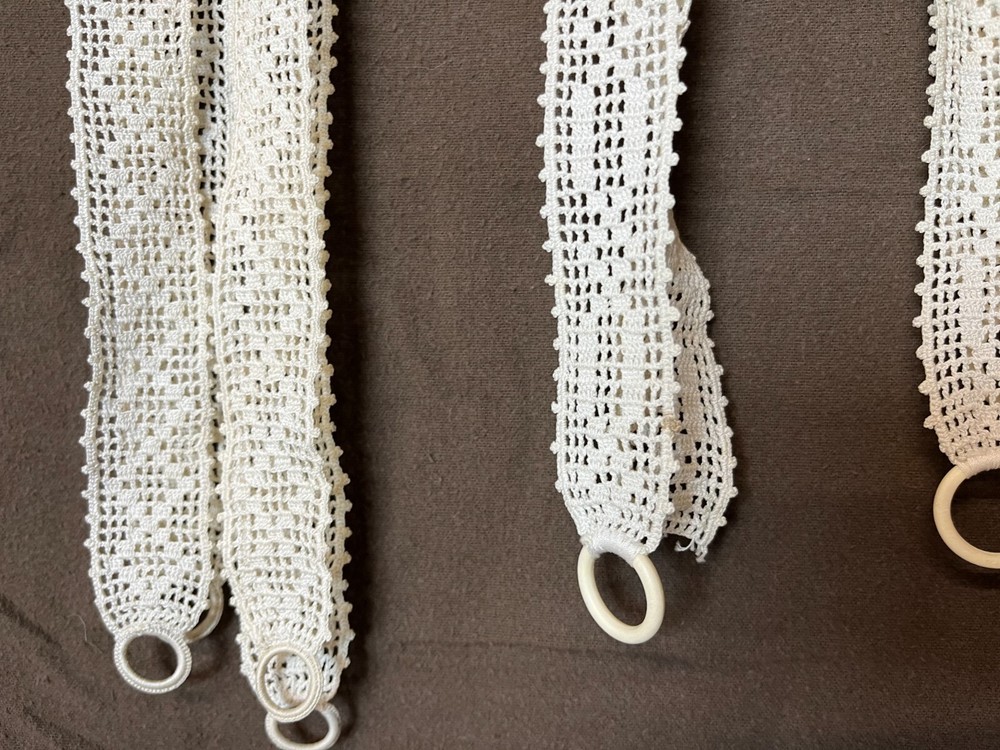 5 ) Vintage Crochet Curtain Tie Backs