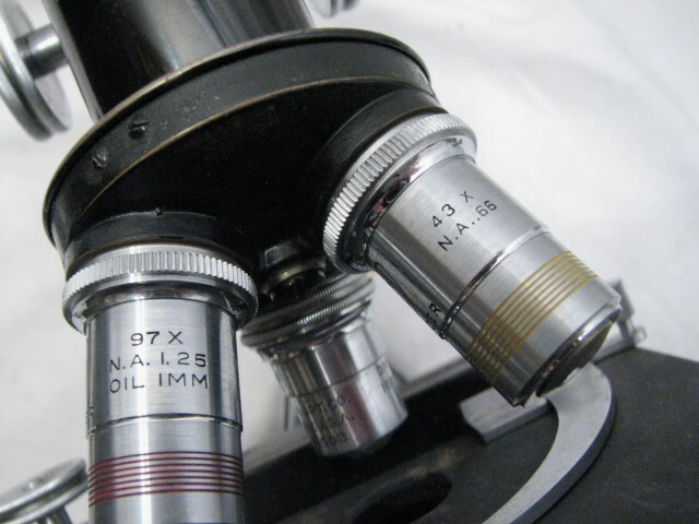 Bausch & Lomb American Optical Microscope +Case Oil 97X Objective Compound Stage