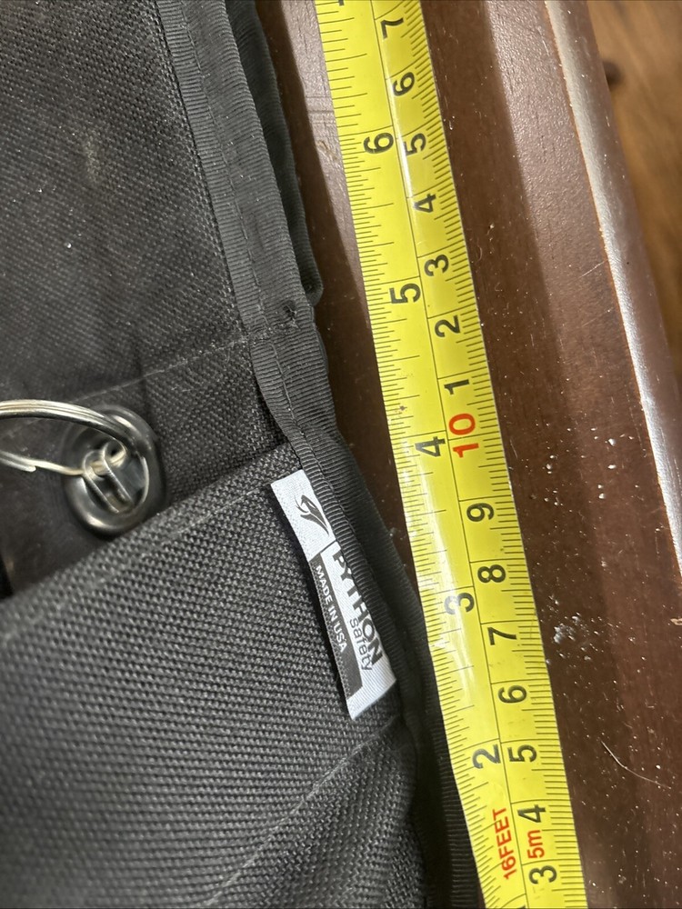 PYTHON SAFETY SINGLE TOOL HOLDER WITH RETRACTOR