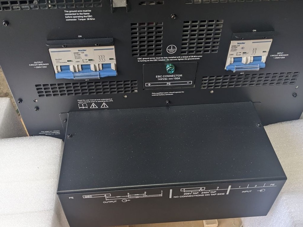 Vertiv APS 4 Frame Empty - w/screen, bezels, controllers no batts or power mod