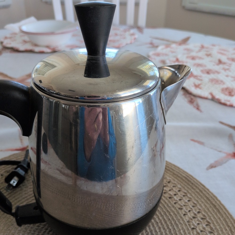Farberware 134B Superfast Fully Automatic 2-4 Cup Electric Coffee Percolator Pot