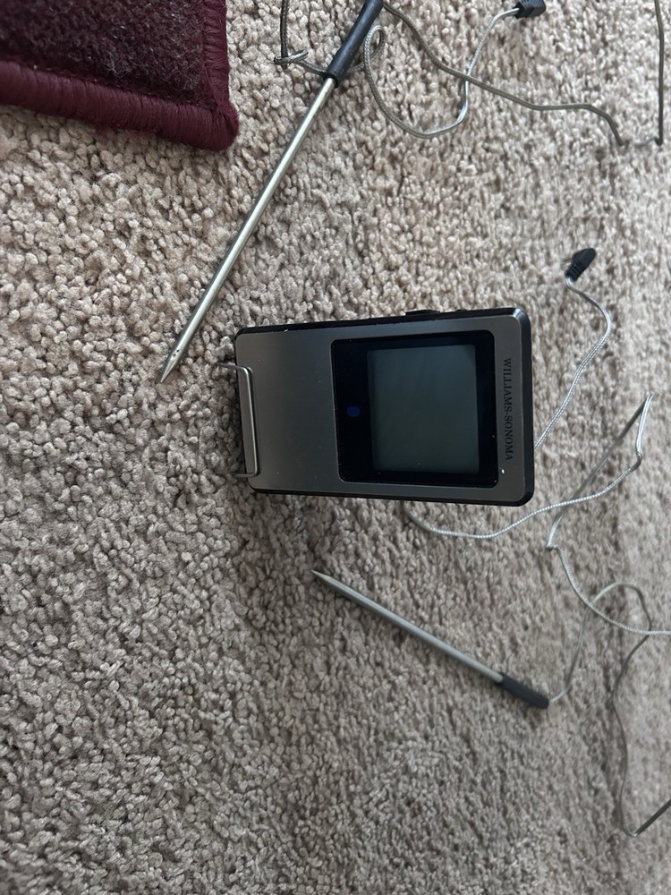 Williams Sonoma Bluetooth Thermometer Compatible with Apple/Android