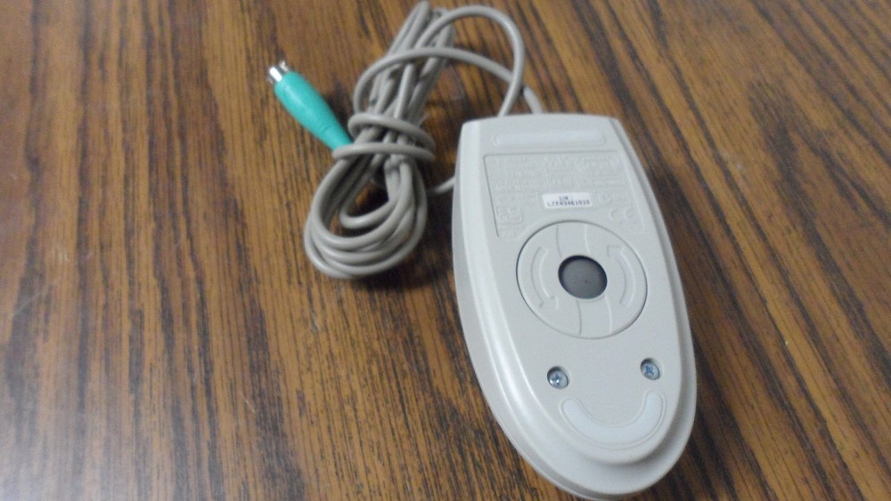 Vintage Generic 2 Button PS/2 Mouse model M-S34