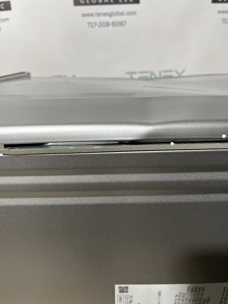 Rinnai RE199eN Outdoor Tankless Water Heater 199k BTU Natural Gas (B-13 #1589)