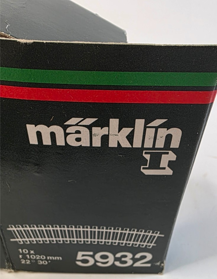 Märklin Track 5932 Curved Rails - NIB