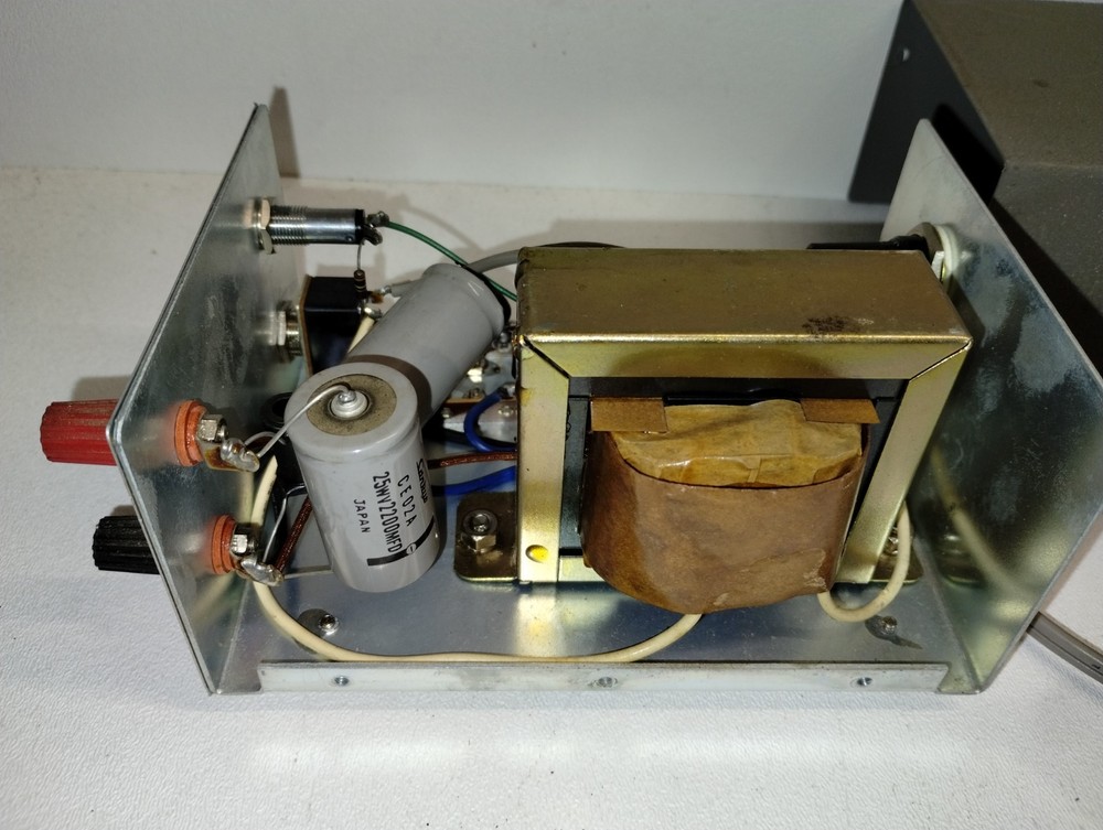 Calrad DC Power Supply Model 45-742