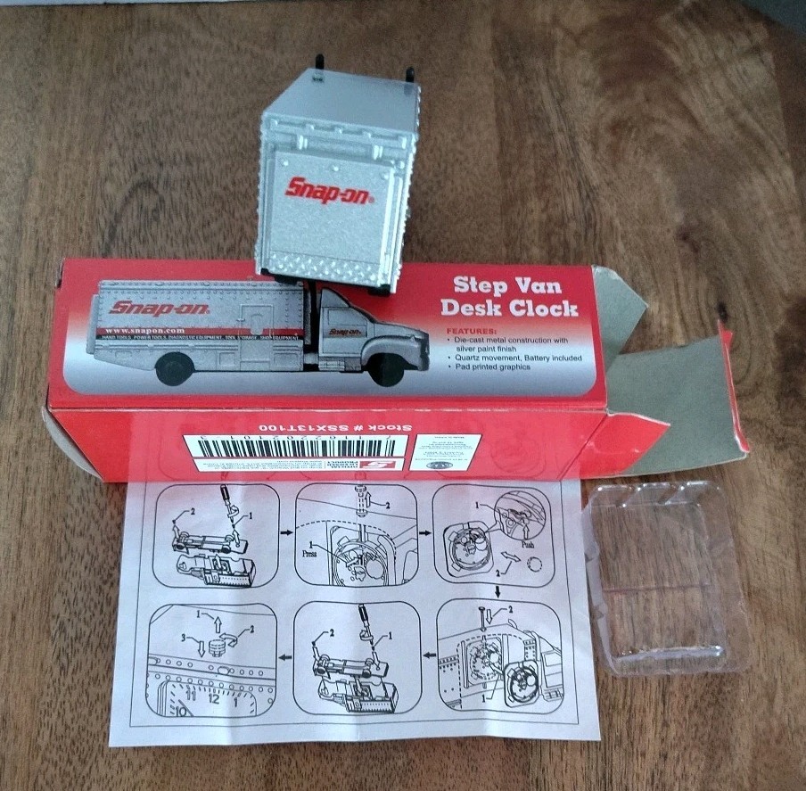 Snap - On Tools SSX13T100 Silver Die-Cast Desk Clock Step Van
