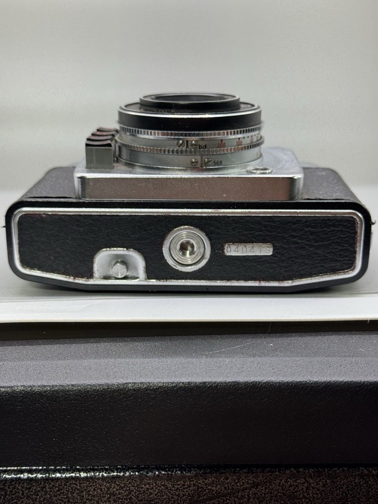Vintage Bertram Camera with case untested
