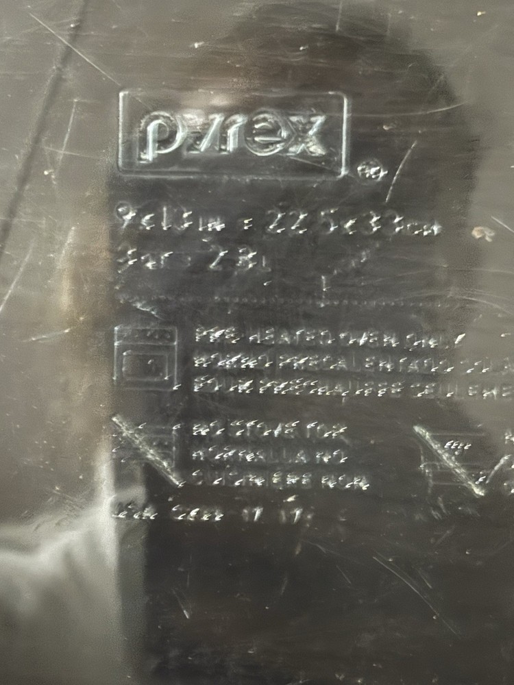 Pyrex 2 Piece Set with Handles Glass Bakeware Set Baking Dish