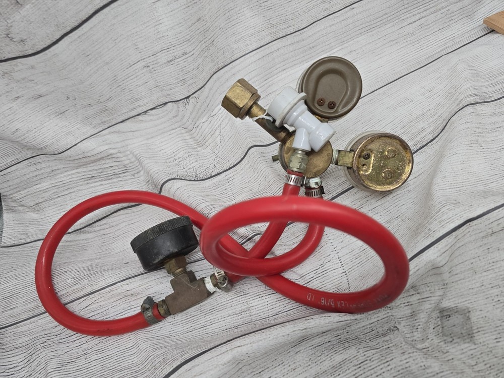 Harris Listed Compressed Gas Regulator 301-AR/CD60