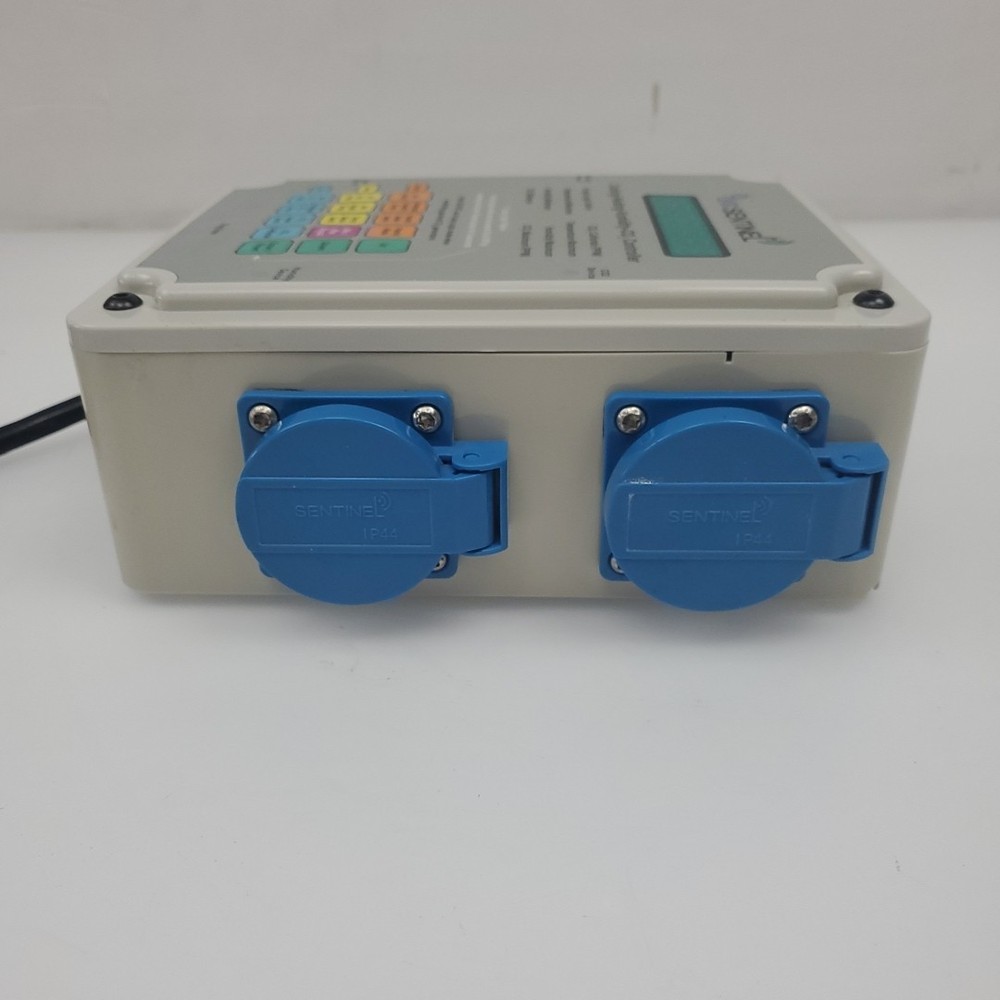 Sentinel CHHC-4PNSR-A Cooling-Heating-Humidity-CO2 Controller - Powers ON
