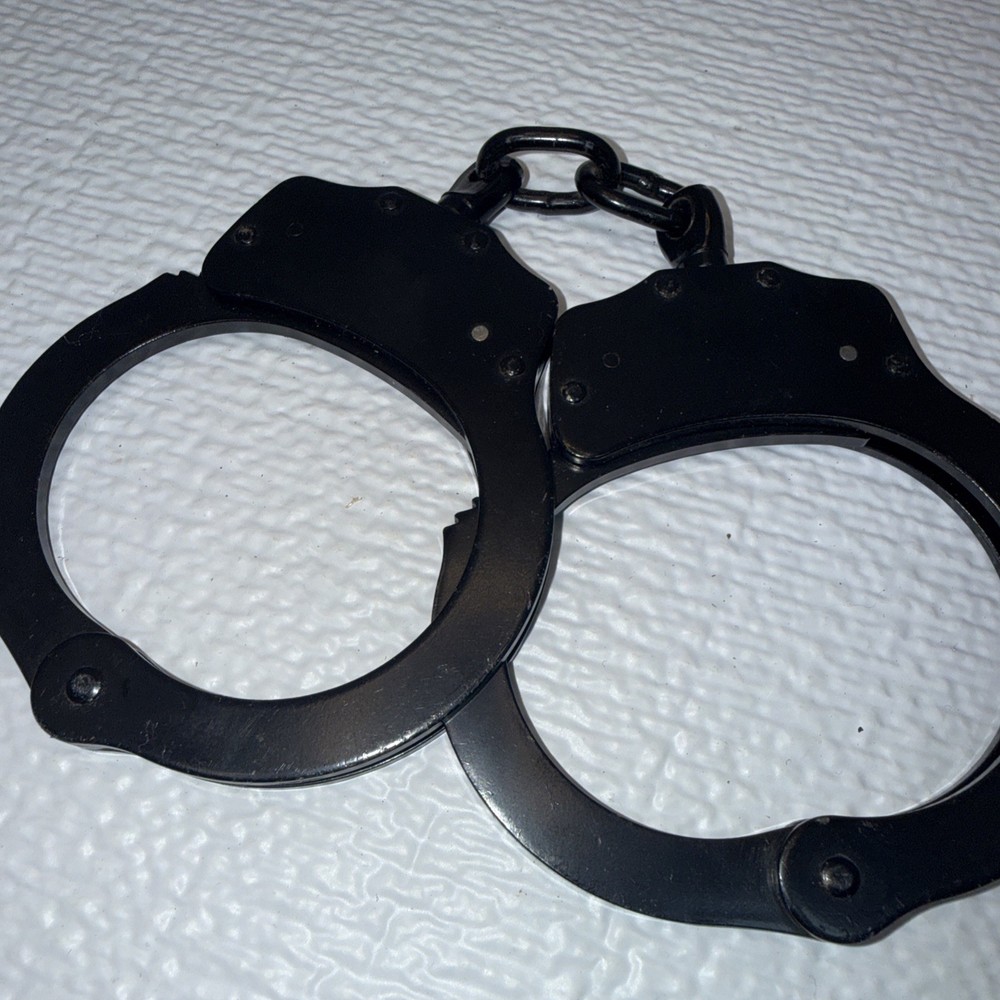 Black Vipertek Handcuffs No Keys