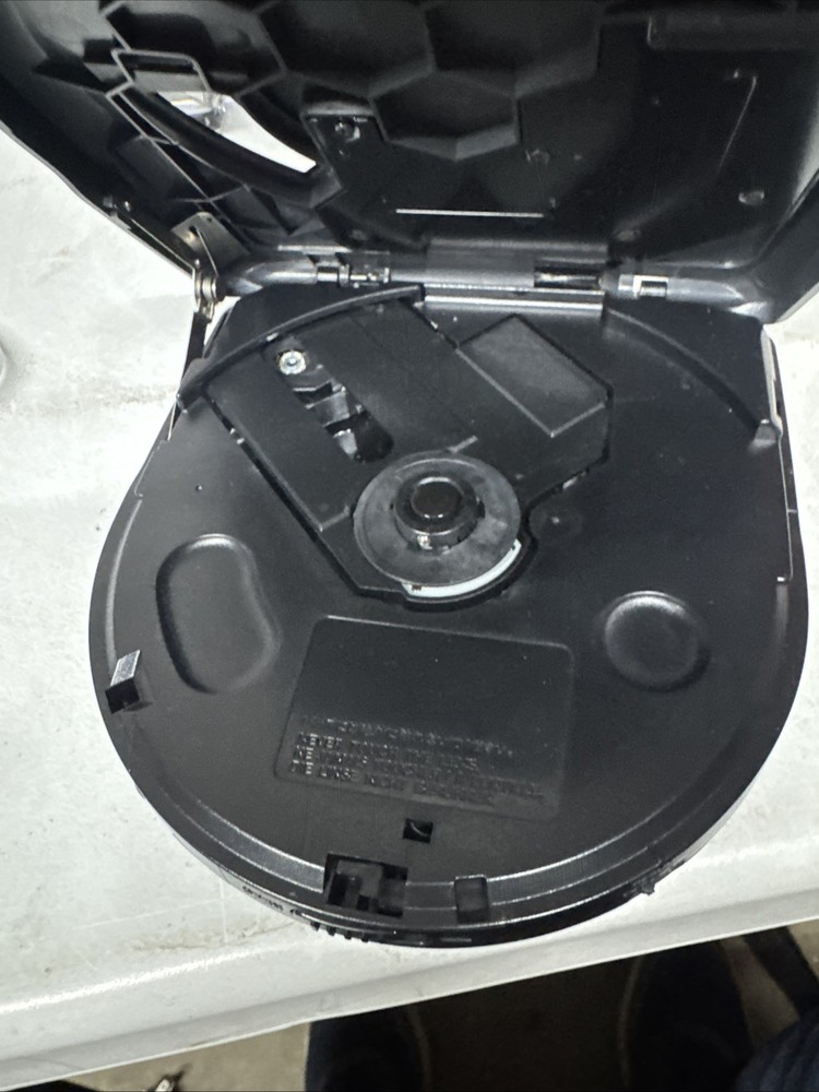 JVC Portable CD Player XL-P53