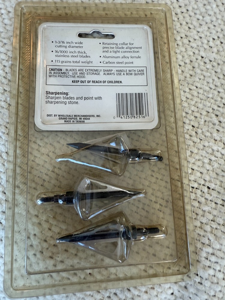 Cabelas, Bushmaster, Wac Em Broadhead Lot