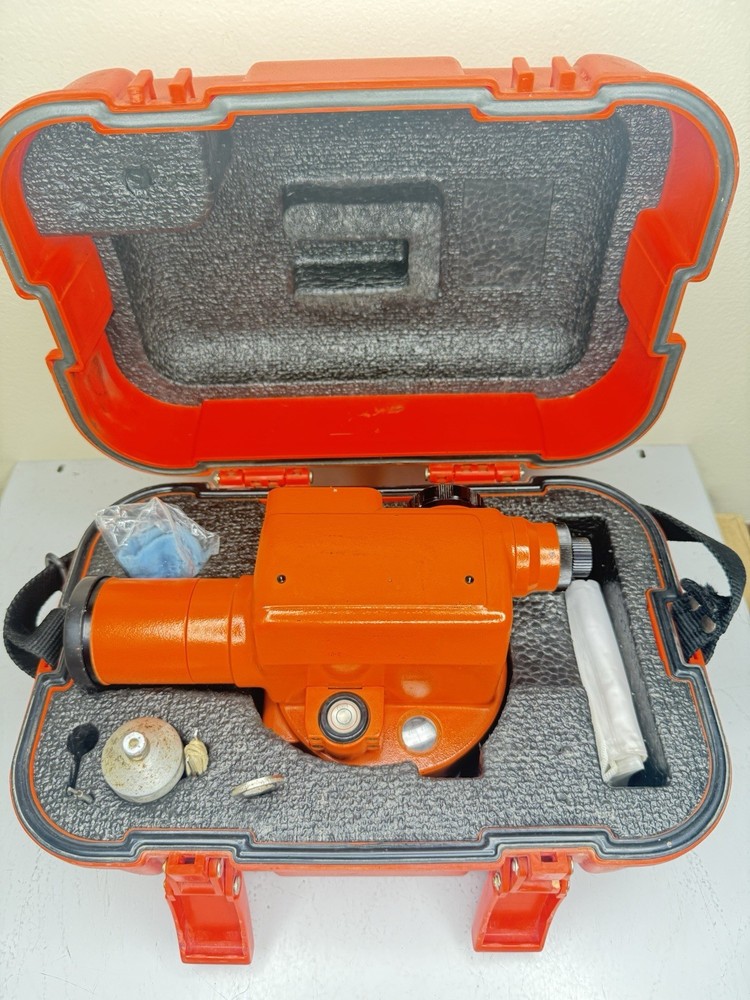 Topcon Automatic Level Model AT-D4 In Hard Case.