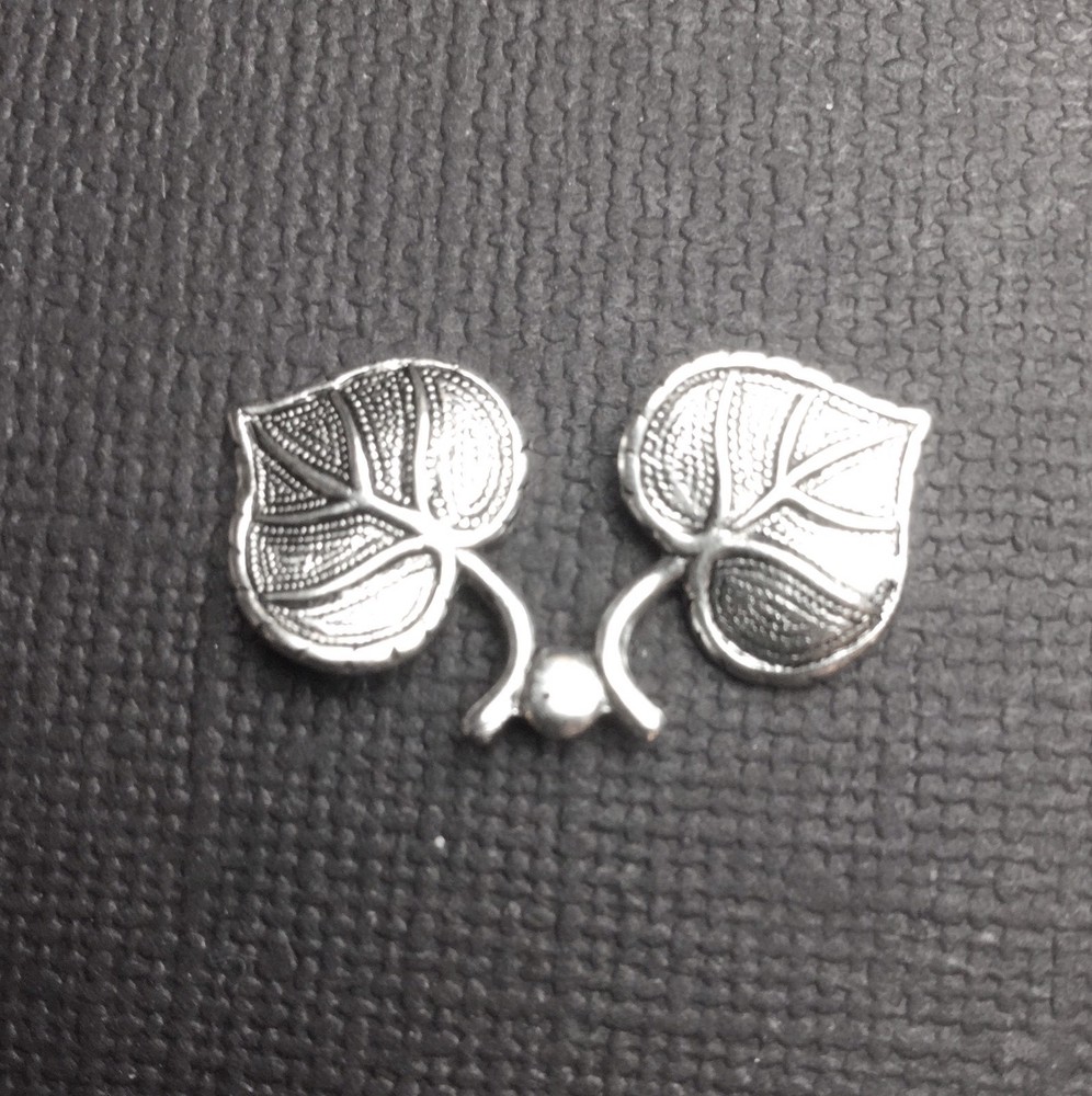 31804 - Double Leaf Jewelry Finding Stamping Silver Oxidized