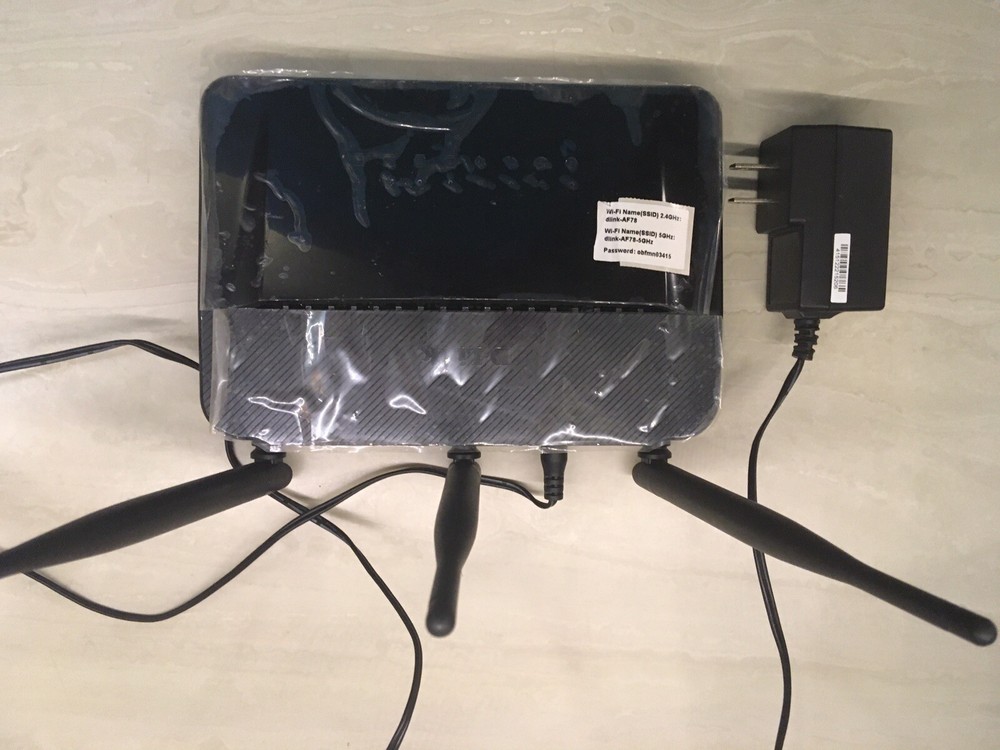 D-LINK DIR-813 AC 750 WI-FI Router Working with power adapter Bundle