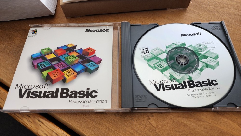 Microsoft Visual Basic Professional Edition 4.0 W/CD Key Windows 95 VB4 Pro