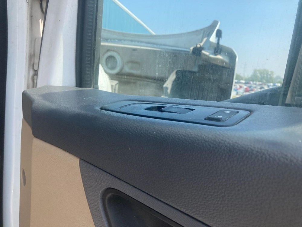 2013-2022 Peterbilt 579 Door Electrical Switch - Used