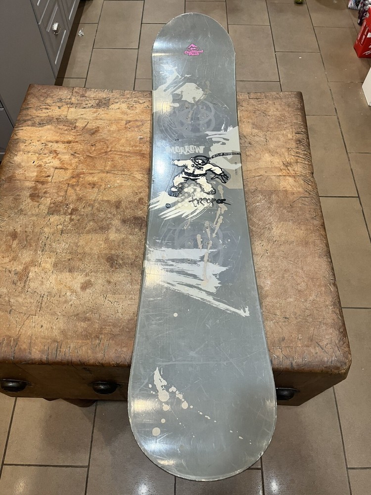Morrow SnowBoard 128cm Spaceman Rocket 🚀 Nice Board Look Very Cool