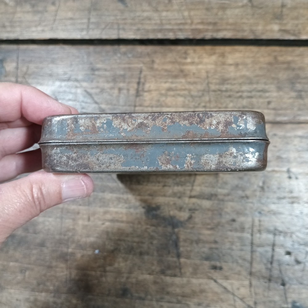 Vintage Snap-On Tools Midget Socket Wrench Set Embossed Metal Case M70 SAE