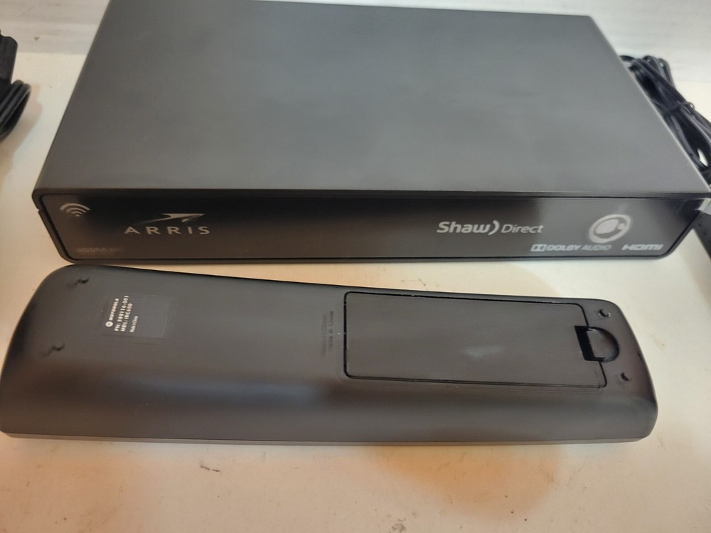 Shaw Direct HDDSR 800 Satellite Receiver With Remote Adapter