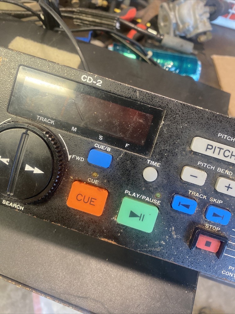 GEMINI Cd-9500 And Gemini Dual Cd PLAYER Comes On