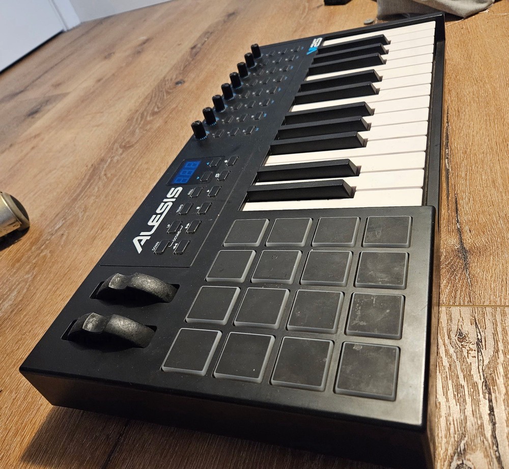 Alesis VI25 Advanced 25-Key USB Midi Keyboard Controller