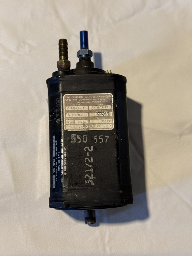 Mitchell 700-2CF Attitude Indicator - Removed Serviceable For Upgrade