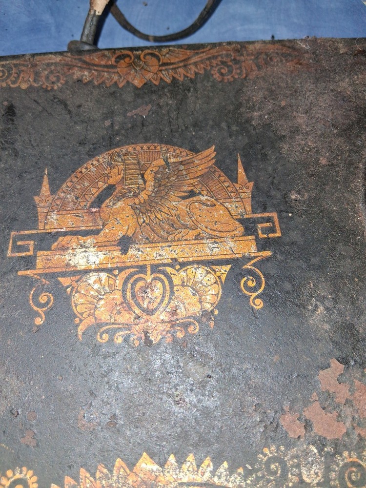 Old Singer Sewing Machine With Box