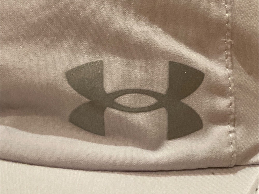 Under Armour Launch Run Lightweight Light Gray Adjustable Hat Cap Running OSFA