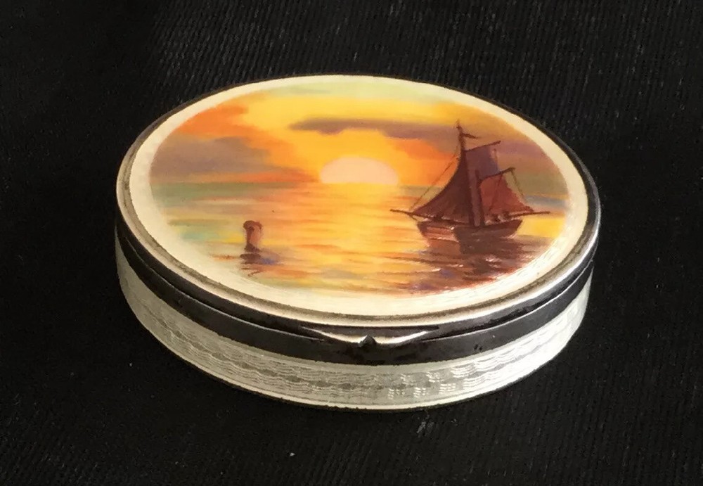 Silver and Enamel Snuff Compact or Pill Box .925 Glasgow Import Mark