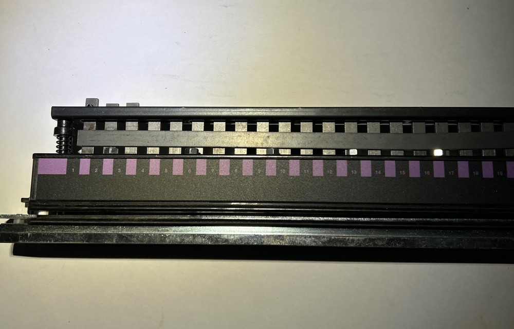 GBC 7705644 Magnapunch Pro CombBind 19-Hole Die