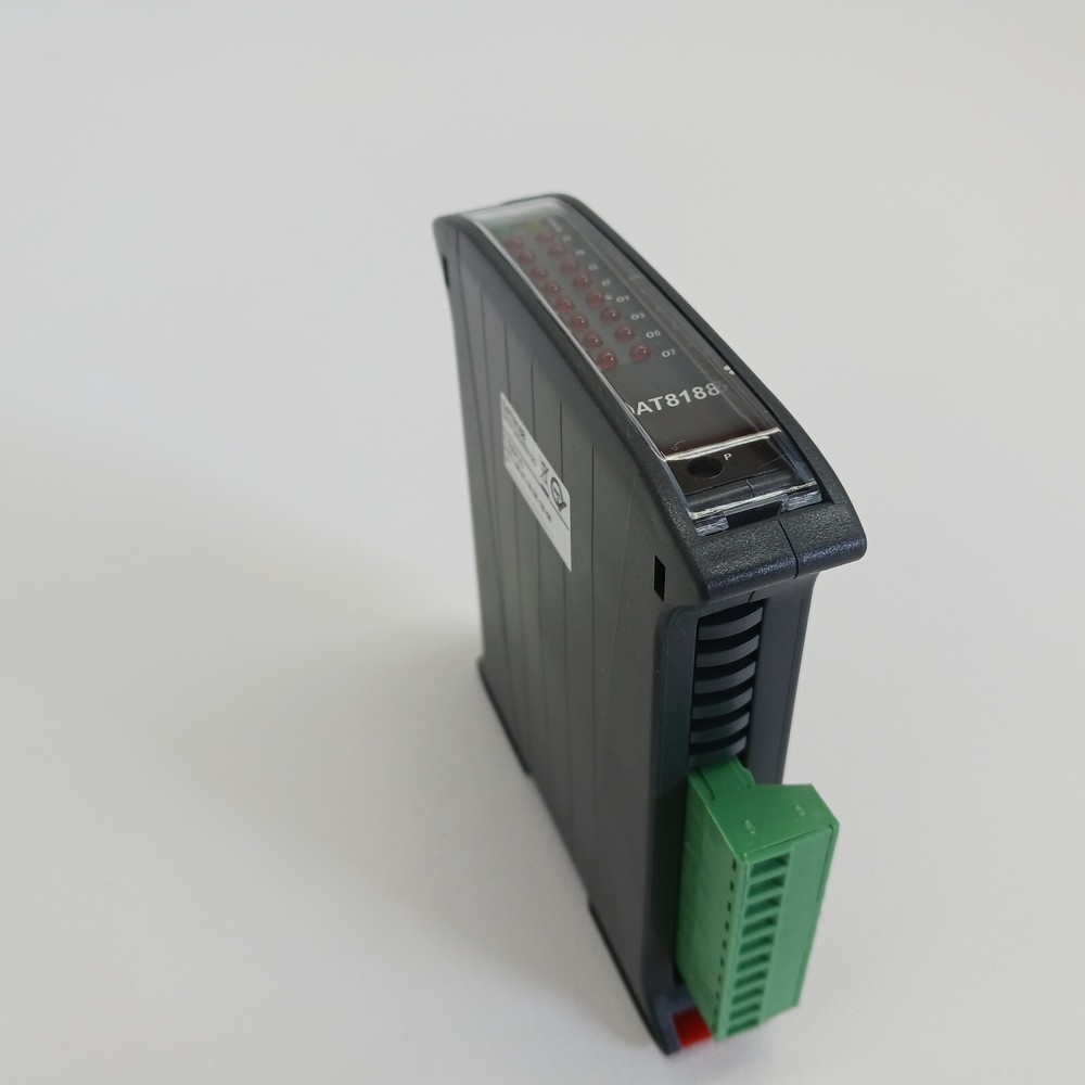 Modbus TCP with 8 Digital inputs and 8 PNP Digital Outputs DAT8188