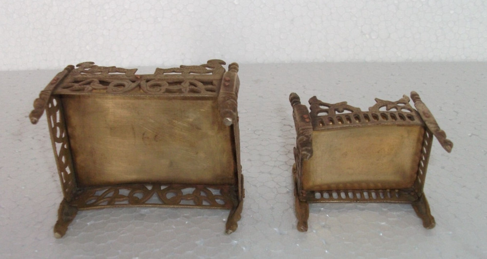 2 Pc Vintage Brass Handcrafted Cut Work Peacock Design Idol Stand/Throne