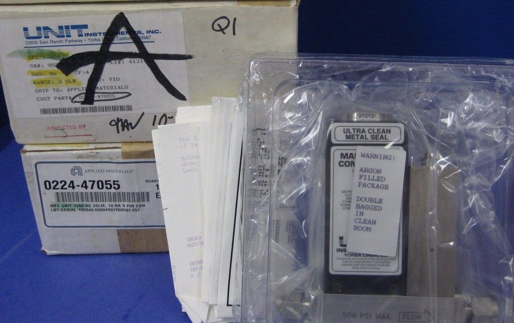 Unit UFC-1260A Mass Flow Controller, He, 3 SLM, 9-Pin D-Connector