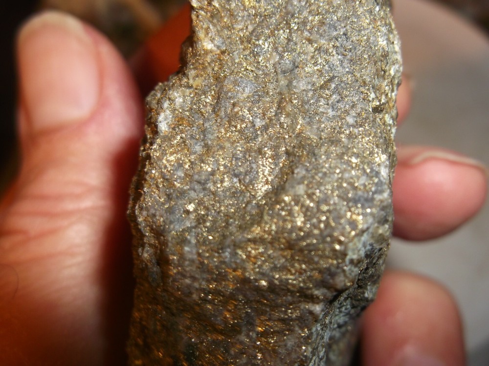 Gold, silver, copper, 230 grams samples ,ore high grade .