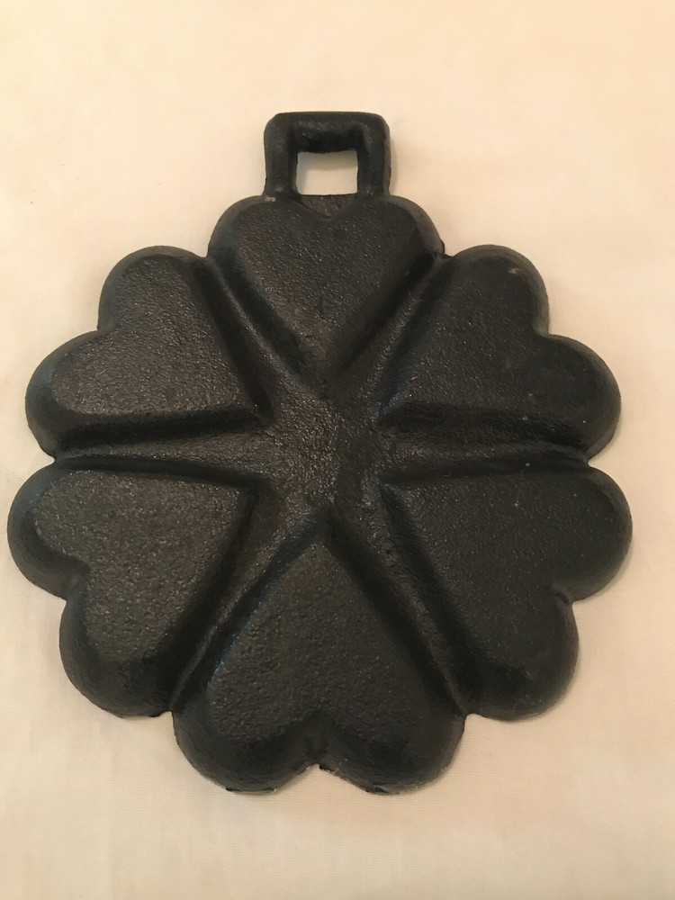 Hearts and Star Cast Iron Cornbread/Cookie Pan